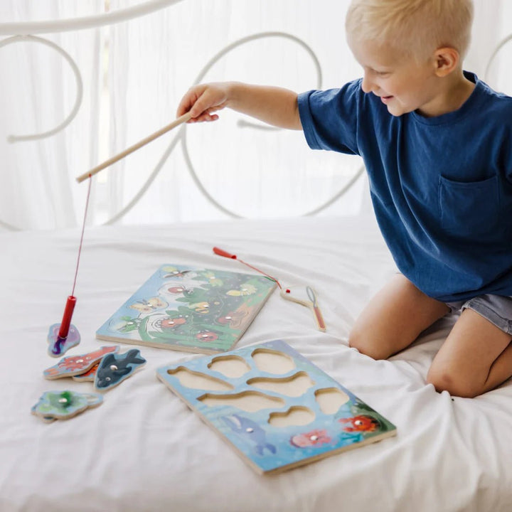 Bug - Catching Magnetic Puzzle Game - Tools 4 Teaching