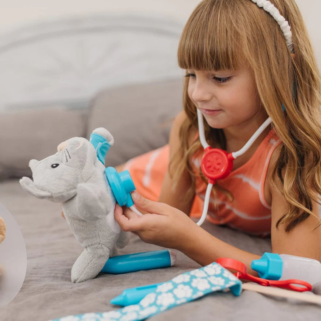 Examine &amp; Treat Pet Vet Play Set - Tools 4 Teaching