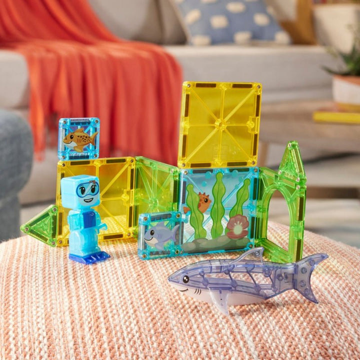 MAGNA-TILES® Shark Dive 13 Piece Set - Tools 4 Teaching