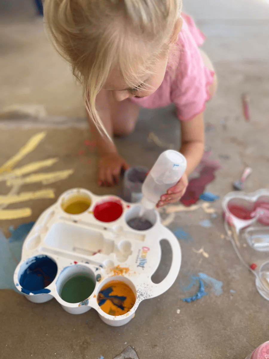 DIY Sidewalk Chalk Paint Set - Tools 4 Teaching