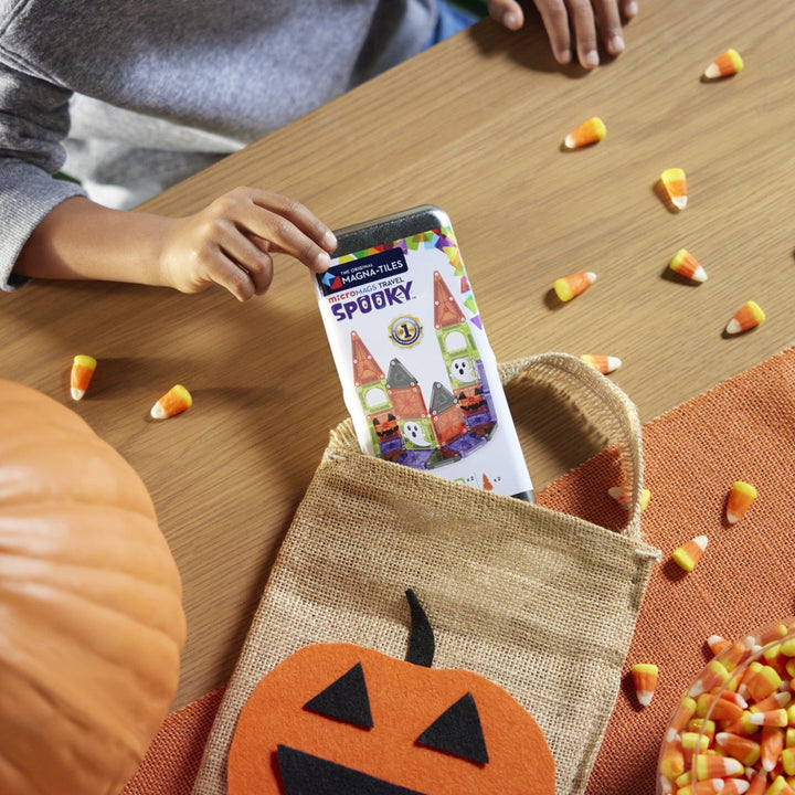 MAGNA-TILES® microMAGS™ Spooky 24 Piece Travel Set - Tools 4 Teaching