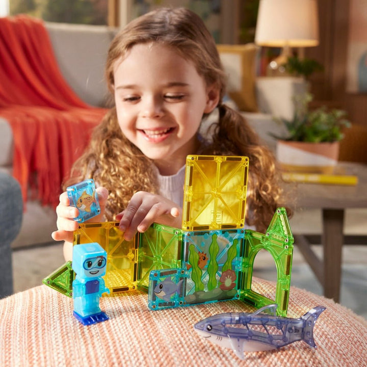 MAGNA-TILES® Shark Dive 13 Piece Set - Tools 4 Teaching