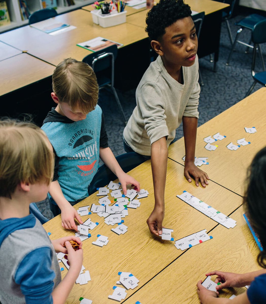 Sentence Building Board Game Grade K - 2 - Tools 4 Teaching