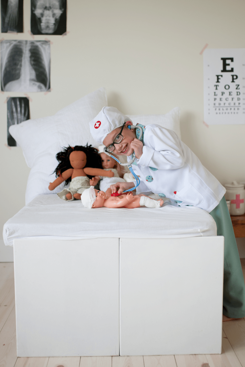 Green Doctor with Accessories, Size 3-4-Dress Up & Jewelry-Tools 4 Teaching-Classroom Decor and More