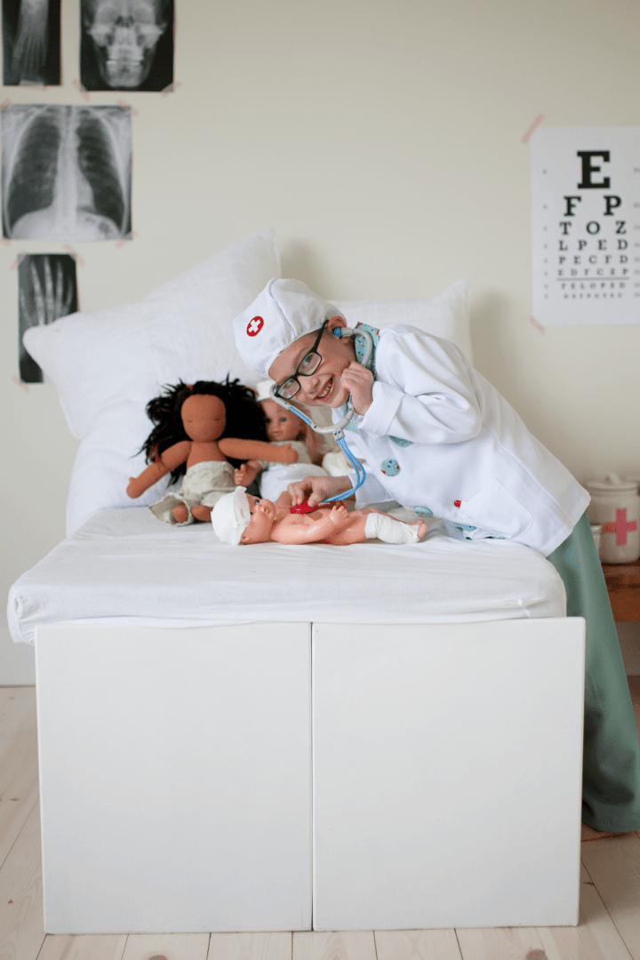 Green Doctor with Accessories, Size 3-4-Dress Up & Jewelry-Tools 4 Teaching-Classroom Decor and More