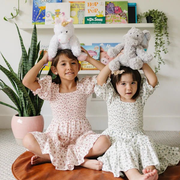 Warm pals™ Sweet Elephant - Tools 4 Teaching