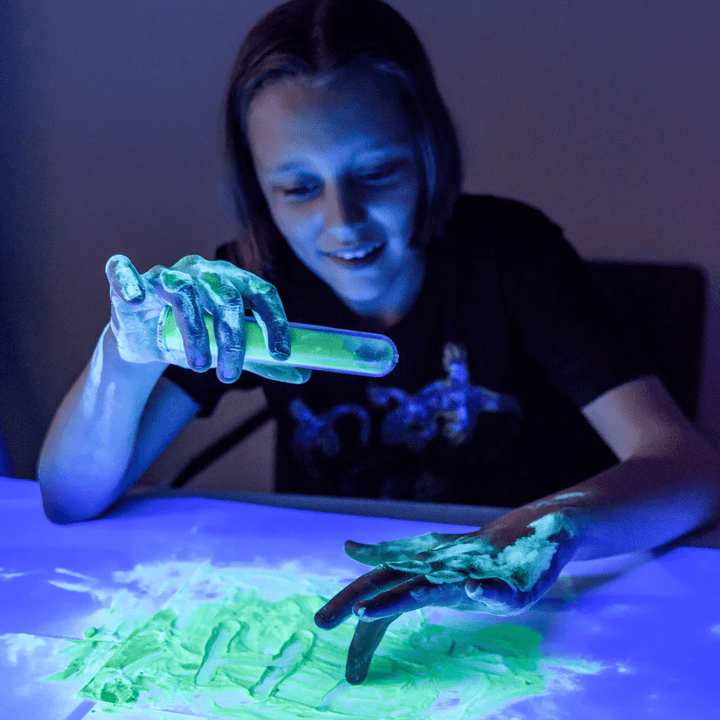 *Luminescent Lab Glow Science Chemistry-Science & STEM-Tools 4 Teaching-Classroom Decor and More