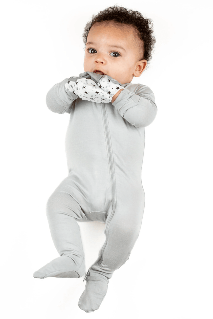 Munch Minis - Teething & Anti-scratch mitts - Clouds-Baby & Toddler-Tools 4 Teaching-Classroom Decor and More